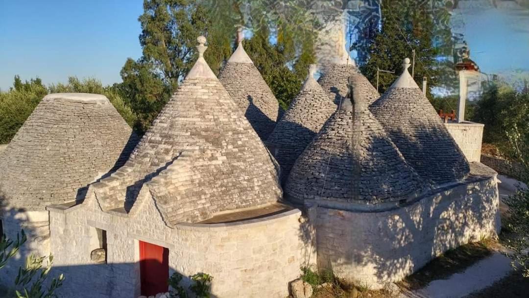 Trulli L'Utopia Di Anny Trulli Anny'S Utopia Locorotondo Exterior foto